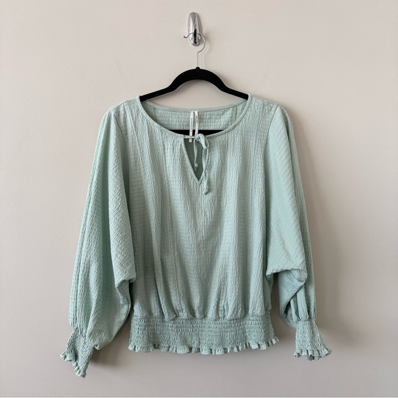 Anthropologie Rebecca Smocked Top in Mint Green. - Picture 2 of 9